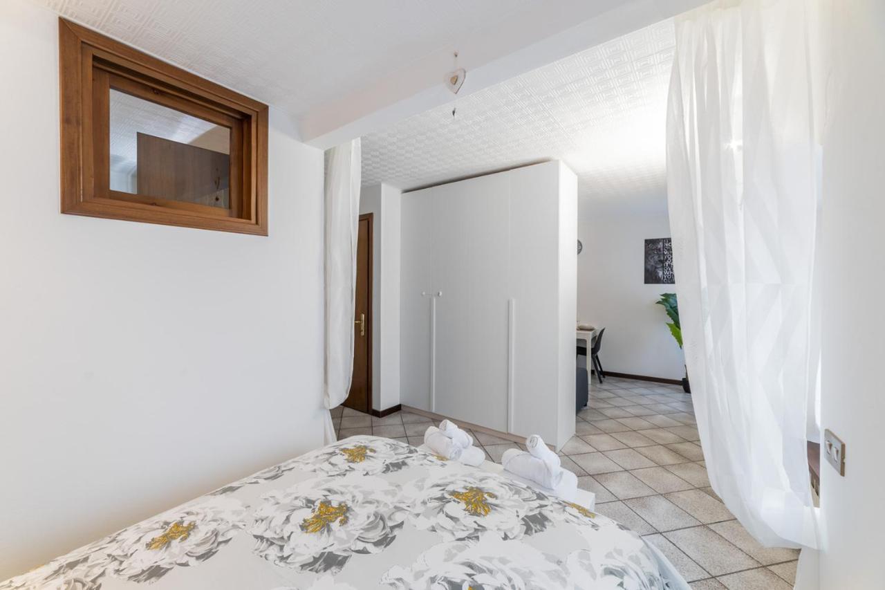 Centro Storico - Leonardo House Apartment แบร์กาโม ภายนอก รูปภาพ